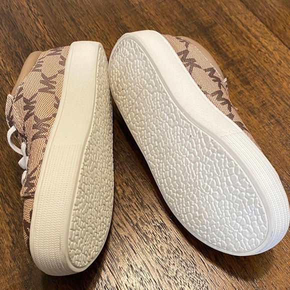 Michael Kors Kids' Beige and Brown Logo Sneakers - Picture 12 of 12